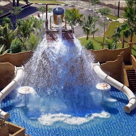 Sea View Water Theme Park At Swiss Garden Residence - 2 Bedroom Apartment Kuantan Exteriér fotografie
