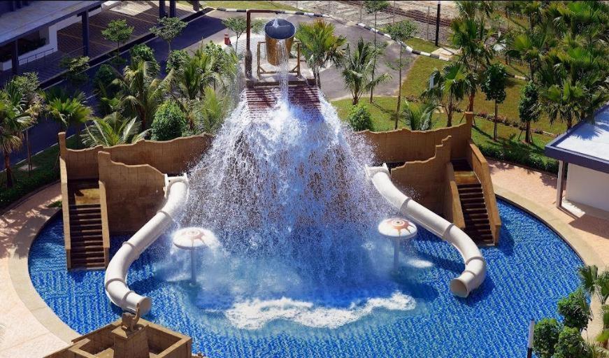 Sea View Water Theme Park At Swiss Garden Residence - 2 Bedroom Apartment Kuantan Exteriér fotografie